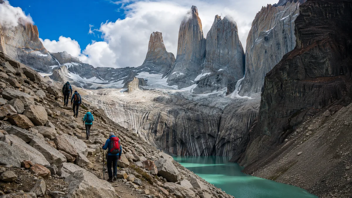 Puerto Natales: Base of the Towers Day Hike